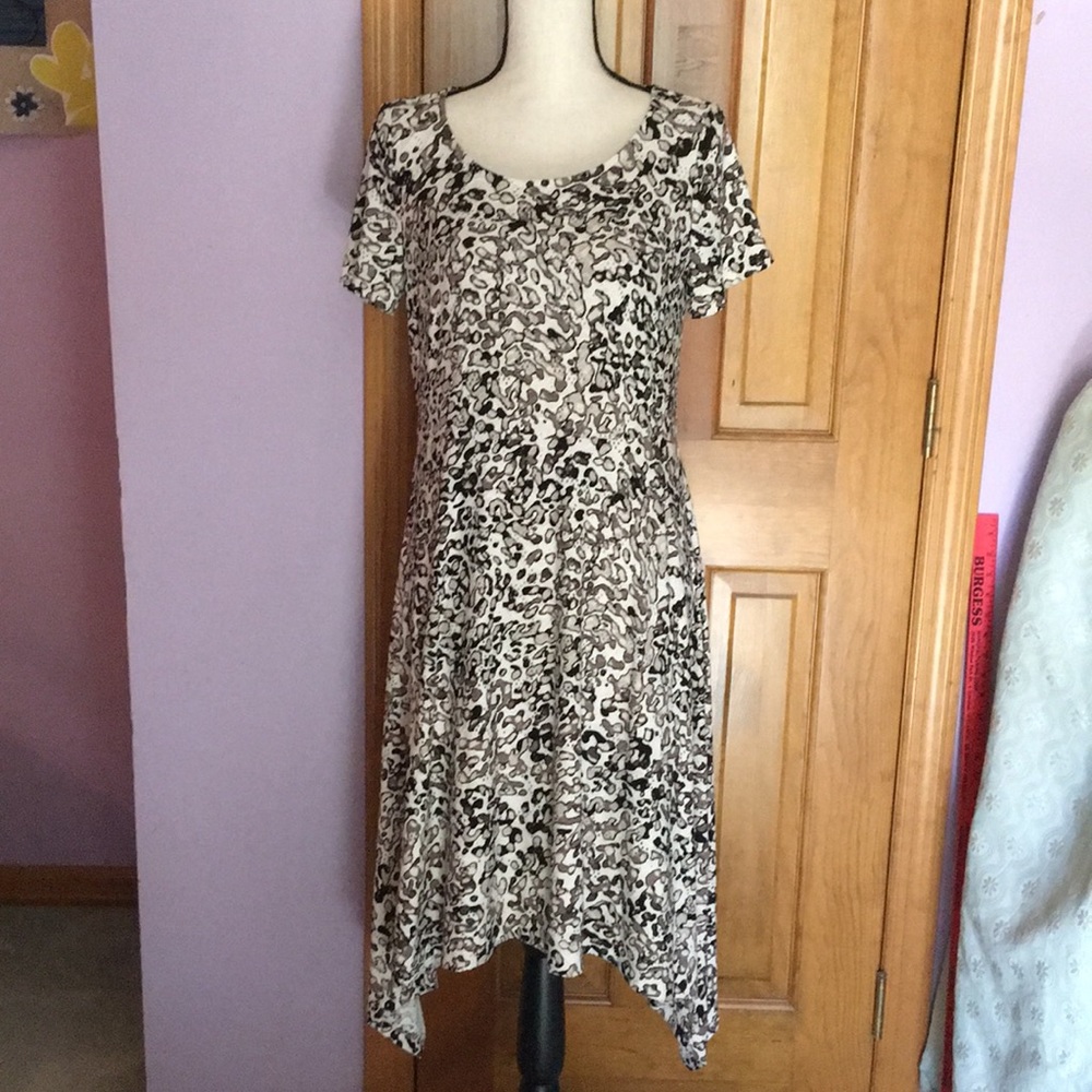 Flattering Comfy Dress!